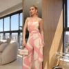 Boutique Dona Ana - Macacão feminino Alda em crepe de malha Off White e Rosa