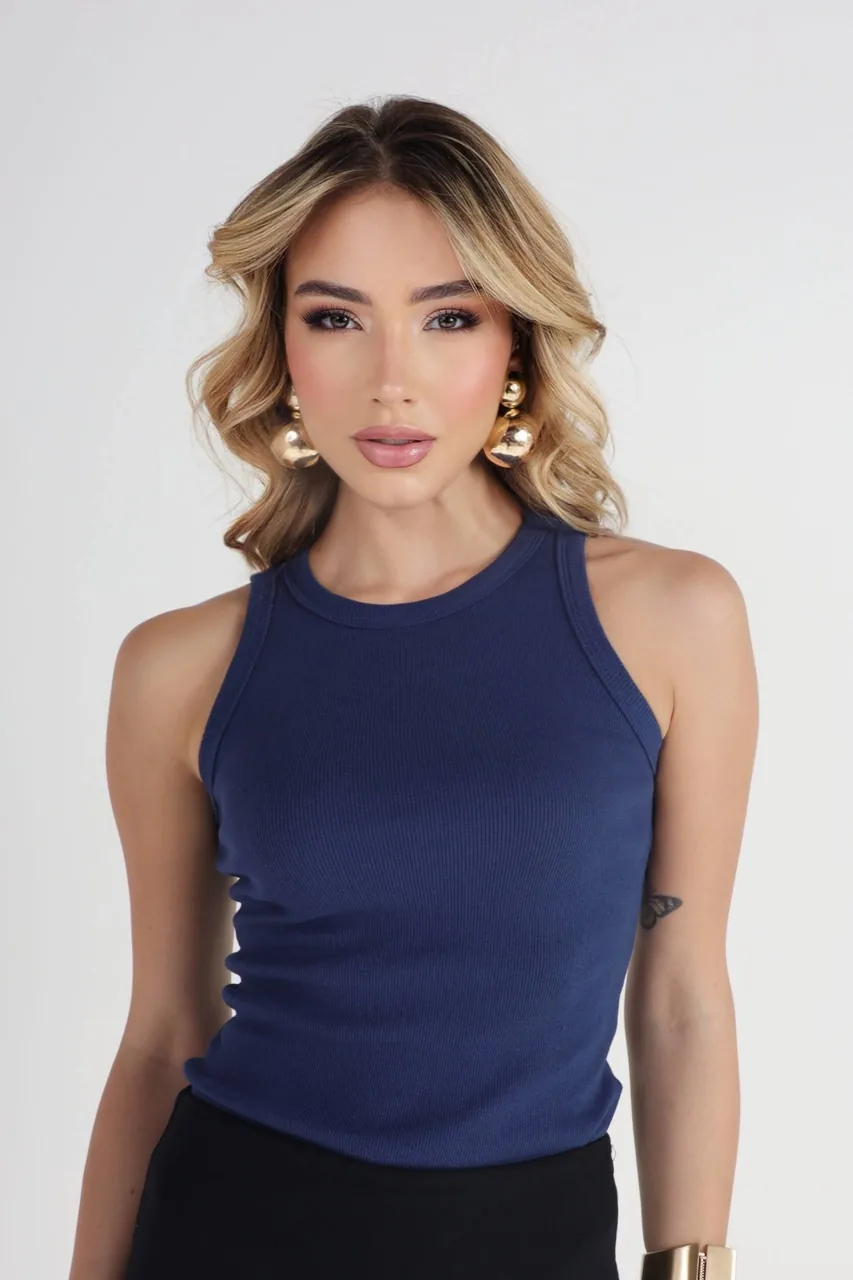 Boutique Dona Ana - Regata Ribana Canelada Azul Satin Feminina – Básica Premium com Caimento Justo