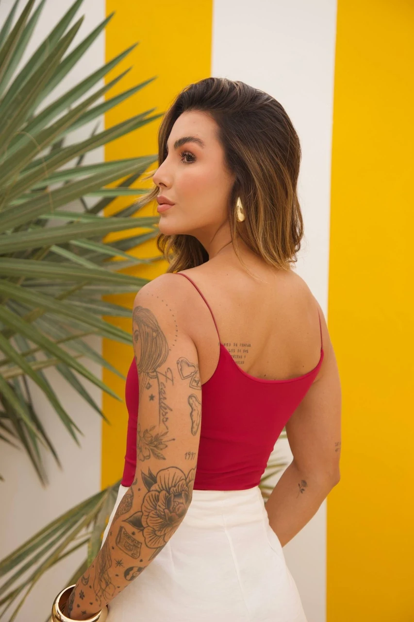 Boutique Dona Ana - Regata Manu Pink Reddish em Suplex Santa Constância – Elegante, Confortável e Atemporal