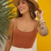Boutique Dona Ana - Regata Manu Terracota Boheme Feminina em Suplex Santa Constância – Elegante, Moderna e Atemporal