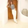 Boutique Dona Ana - T-Shirt Gola Polo Listrada Preta Feminina em Algodão – Moderna, Elegante e Versátil