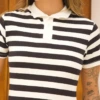 Boutique Dona Ana - T-Shirt Gola Polo Listrada Preta Feminina em Algodão – Moderna, Elegante e Versátil