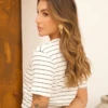 Boutique Dona Ana - T-Shirt Listra de Giz Azul Dark Feminina em Algodão com Elastano – Moderna, Confortável e Atempora
