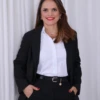 Boutique Dona Ana - Blazer Feminino Acinturado Preto em Alfaiataria – Elegância Clássica e Caimento Sofisticado