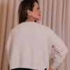 Boutique Dona Ana - Blusa Valencia Areia em Tricot com Fio Tecnológico – Leve, Elegante e Atemporal