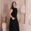 Boutique Dona Ana - CONJUNTO BLUSA E SAIA EM VELUDO COTELÊ – PRETO | ELEGÂNCIA E SOFISTICAÇÃO ATEMPORAL