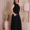 Boutique Dona Ana - CONJUNTO BLUSA E SAIA EM VELUDO COTELÊ – PRETO | ELEGÂNCIA E SOFISTICAÇÃO ATEMPORAL