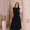 Boutique Dona Ana - CONJUNTO BLUSA E SAIA EM VELUDO COTELÊ – PRETO | ELEGÂNCIA E SOFISTICAÇÃO ATEMPORAL