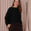 Boutique Dona Ana - Saia de Suede Marrom Café com Shorts Embutido – Elegância Atemporal e Estilo Sofisticado