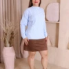 Boutique Dona Ana - Saia de Suede Marrom Claro com Shorts Embutido – Delicadeza Sofisticada e Conforto Moderno