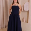Boutique Dona Ana - Vestido Midi Íris Azul Petróleo com Bojo e Lastex – Elegante, Fluido e Atemporal