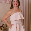 Boutique Dona Ana - Vestido Midi Lótus Bege Claro com Babado, Faixa Removível e Bolsos – Elegante, Atemporal e Feminino