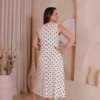 Boutique Dona Ana - Vestido Midi Poá Off White em Crepe de Malha com Bolsos – Delicadeza Elegante e Sofisticação Atemporal